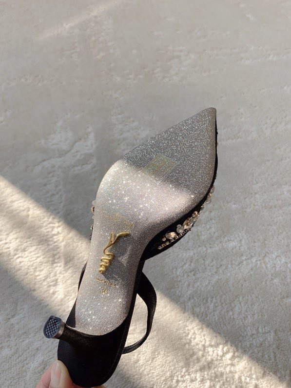 Босоножки на среднем каблуке фото 7