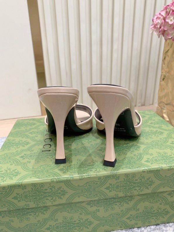 Босоножки на высоком каблуке Horsebit фото 3