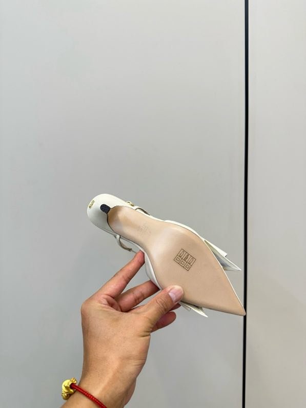 Sandals on high heel from bow фото 3