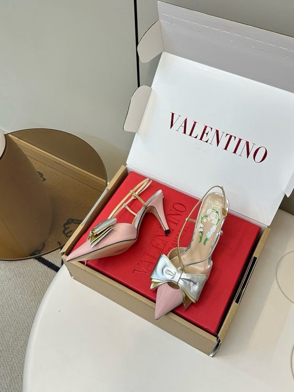 Босоніжки на високому підборах з бантом фото 3