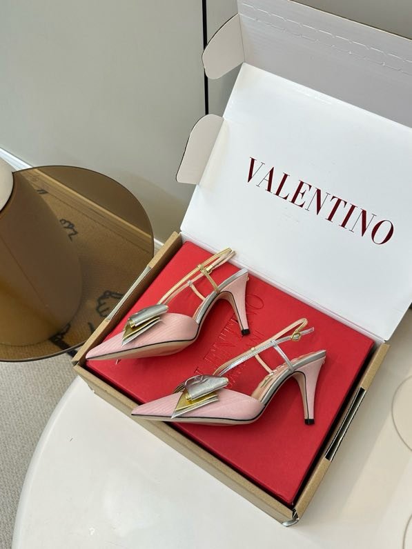 Босоніжки на високому підборах з бантом фото 5