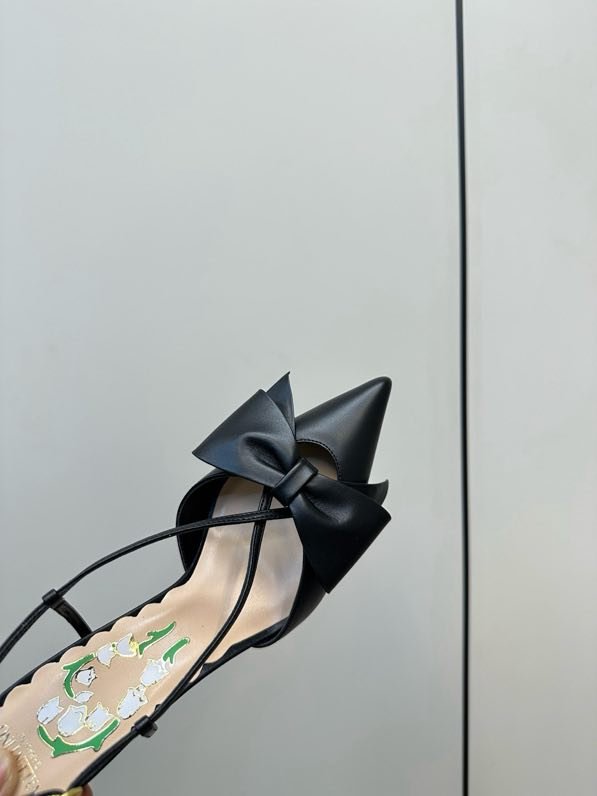 Sandals on high heel from bow фото 6