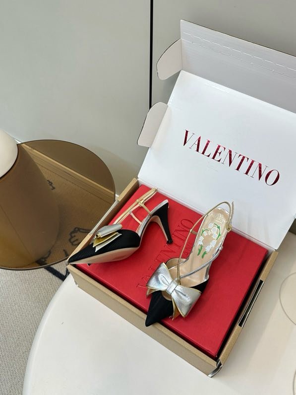 Sandals on high heel from bow фото 6