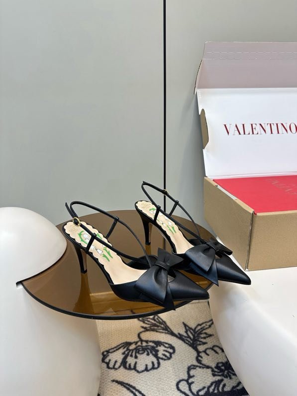 Sandals on high heel from bow фото 8