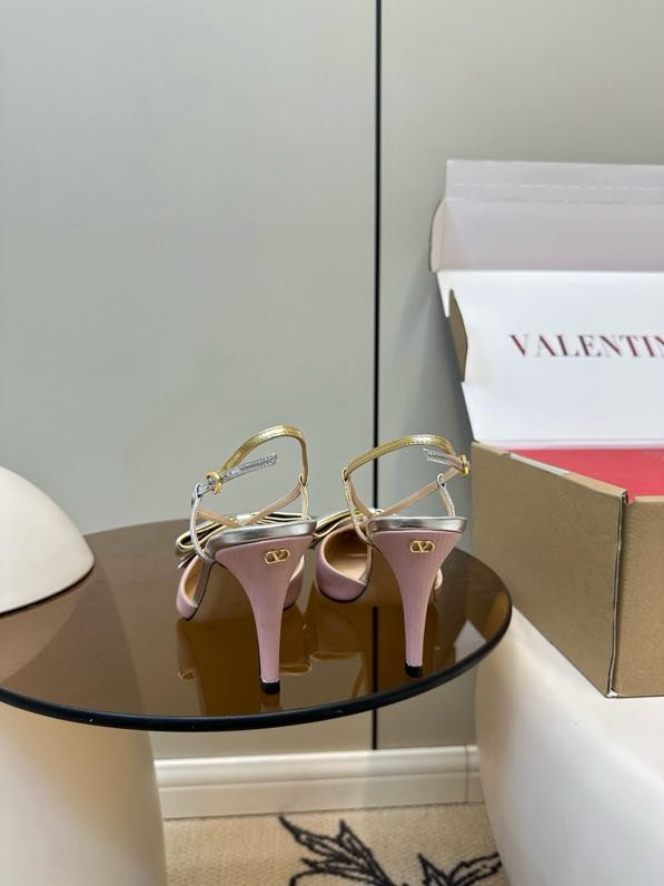 Босоніжки на високому підборах з бантом фото 8