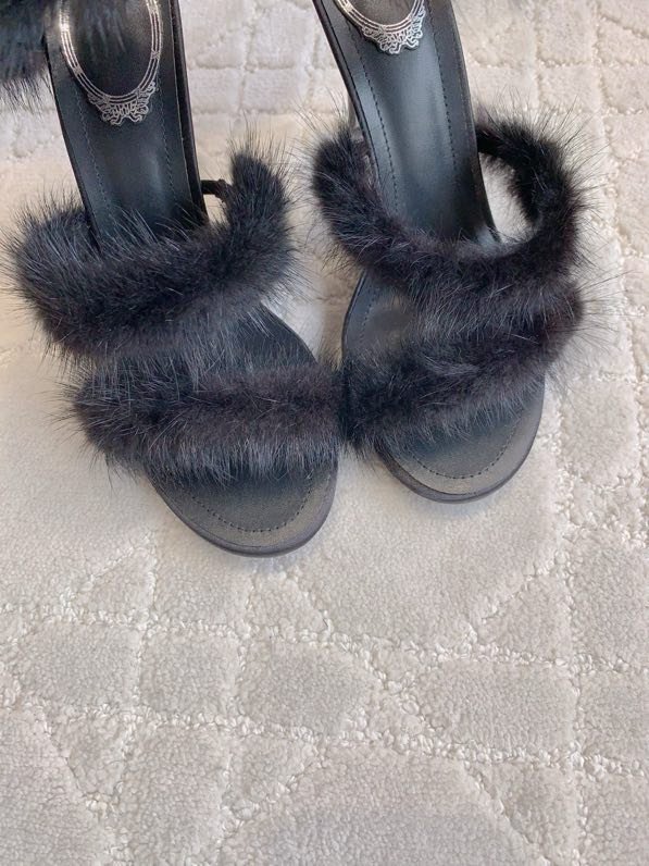 Босоножки на высоком каблуке с норковым мехом фото 8