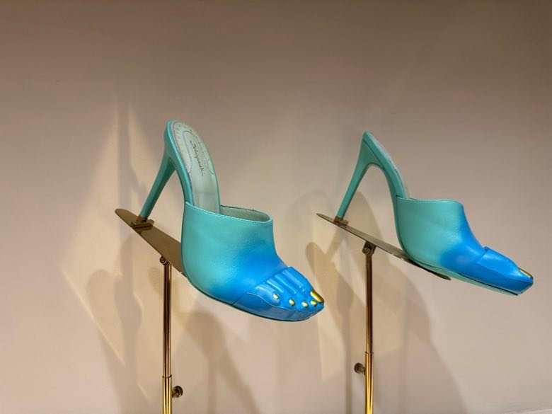 Sandals on high heel фото 10