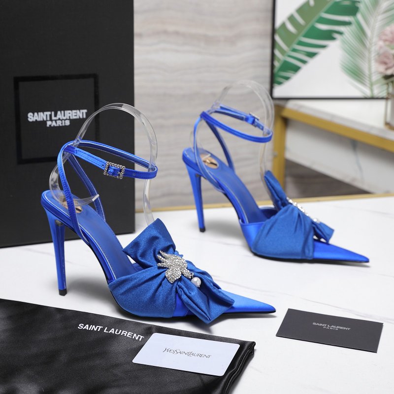 Босоножки на высоком каблуке