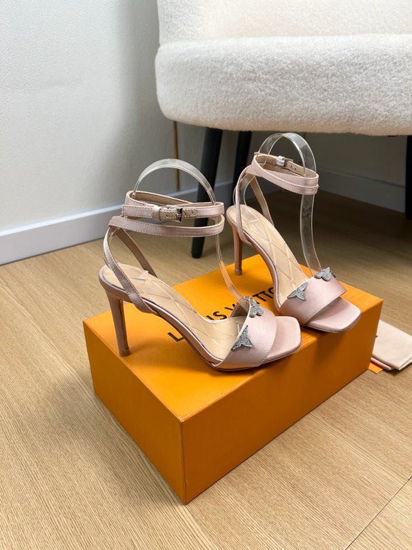 Sandals on high heel