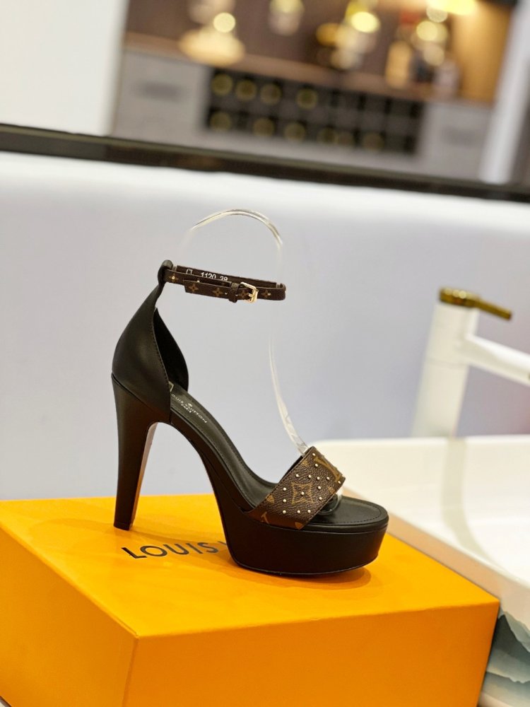 Sandals on high heel