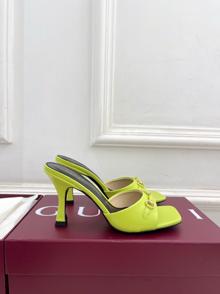 Босоножки на высоком каблуке фото 2