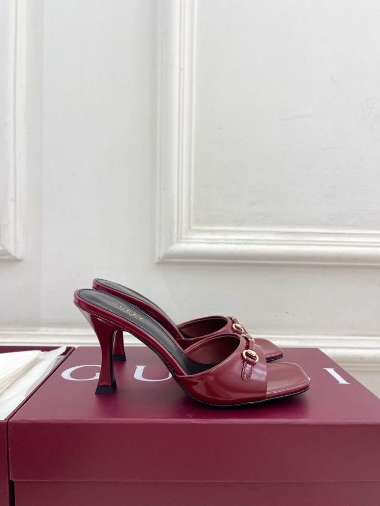 Босоножки на высоком каблуке фото 2