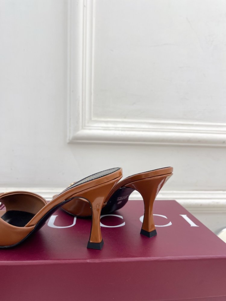 Босоножки на высоком каблуке фото 8