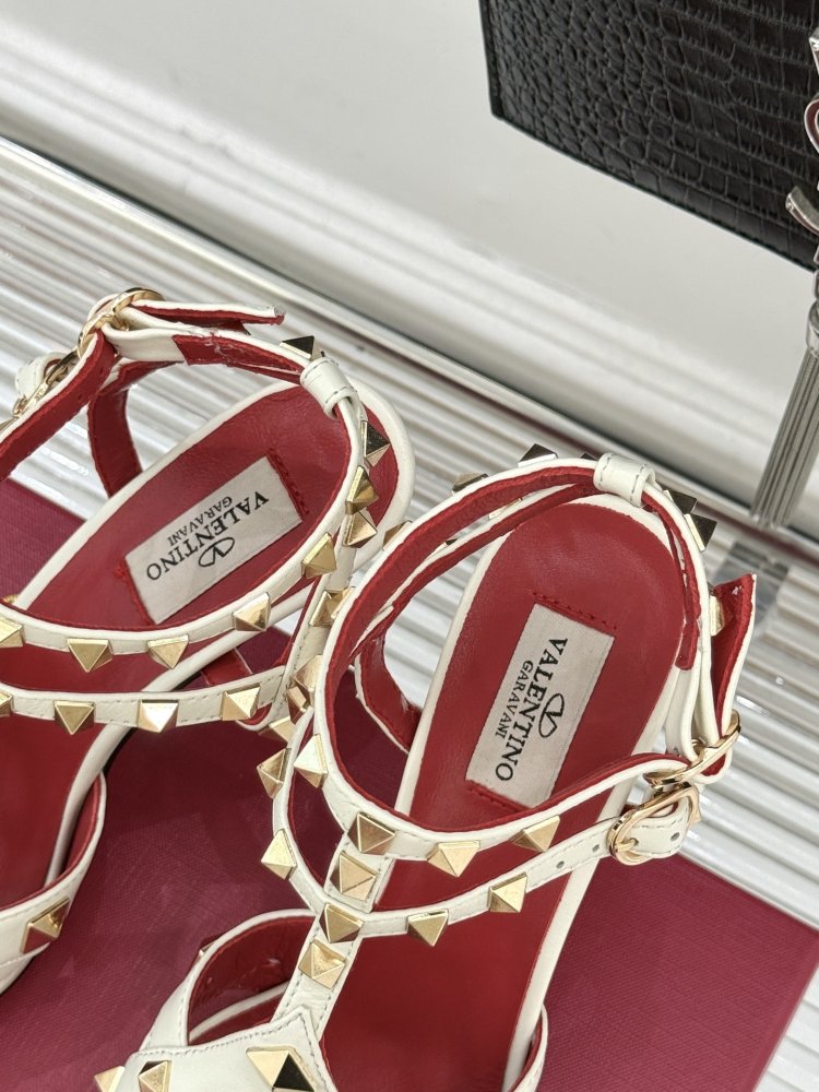 Босоножки на высоком каблуке фото 8