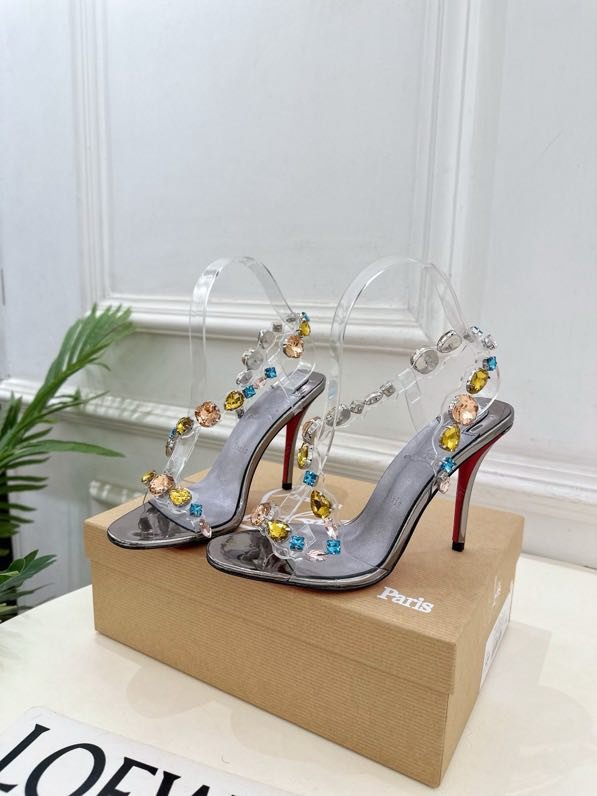 Босоножки на высоком каьлуке с красной подошвой