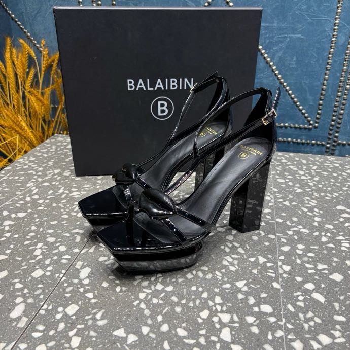 Босоножки платформе и каблуке фото 4