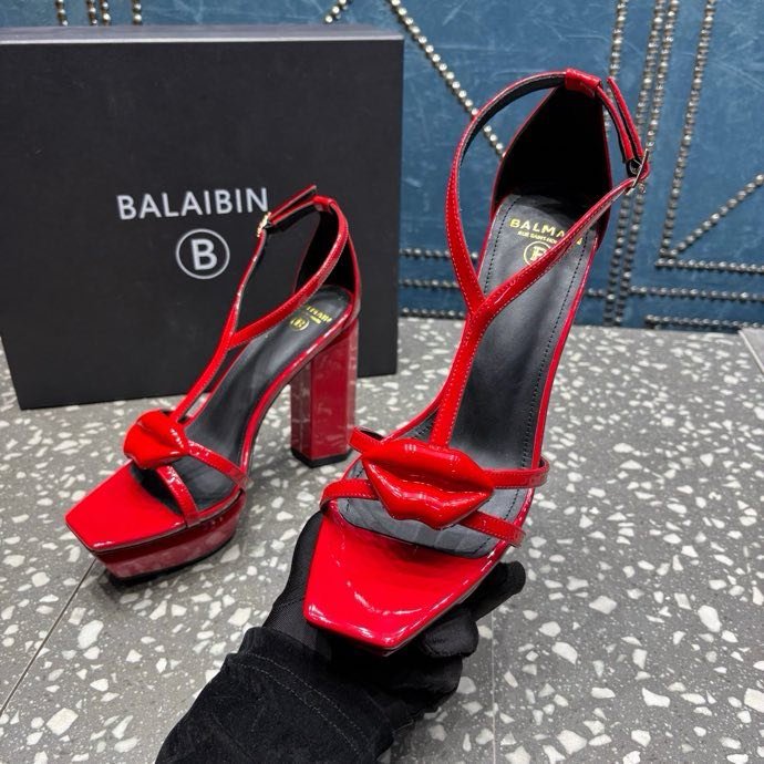 Босоножки платформе и каблуке фото 5