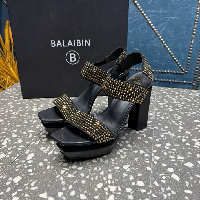 Босоножки платформе и каблуке фото 6