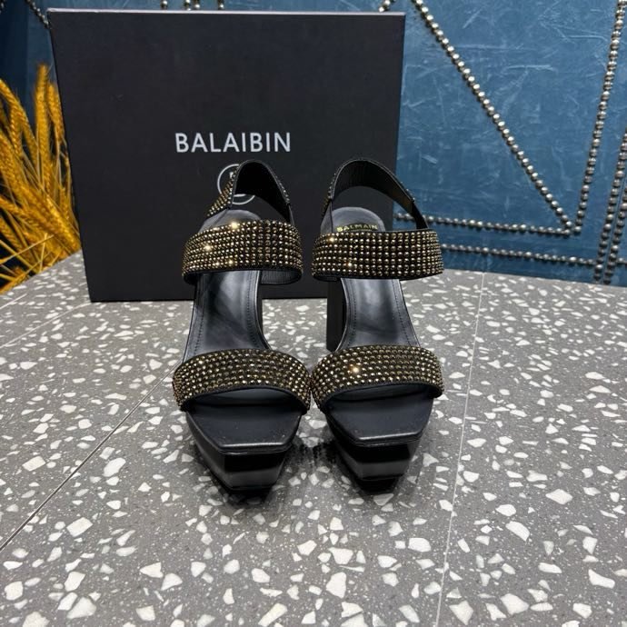 Босоножки платформе и каблуке фото 8