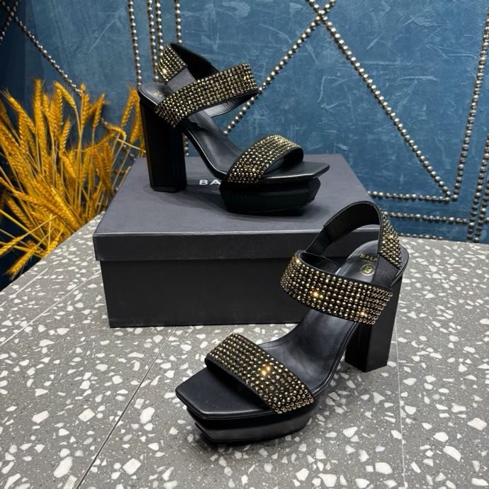 Босоножки платформе и каблуке фото 9