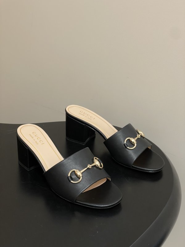 Sandals from buckle Gucci