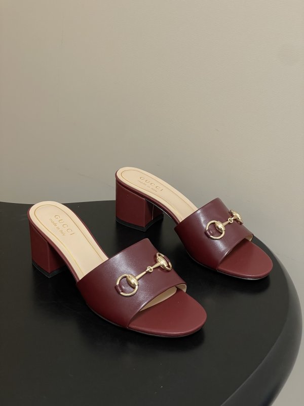 Sandals from buckle Gucci