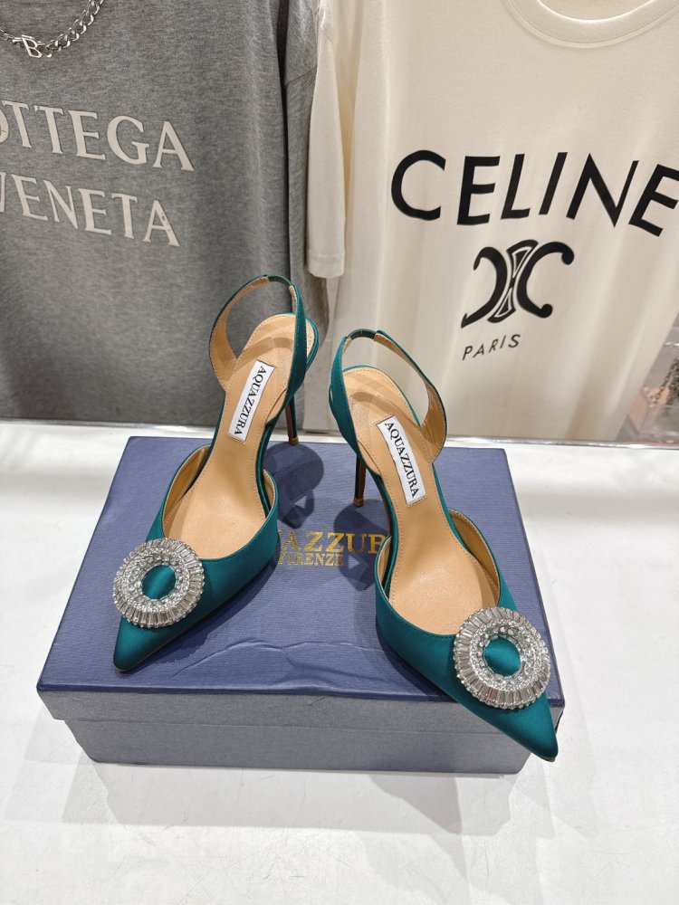 Босоніжки жіночі на шпильці з закритим носком і декором з кристалів фото 3