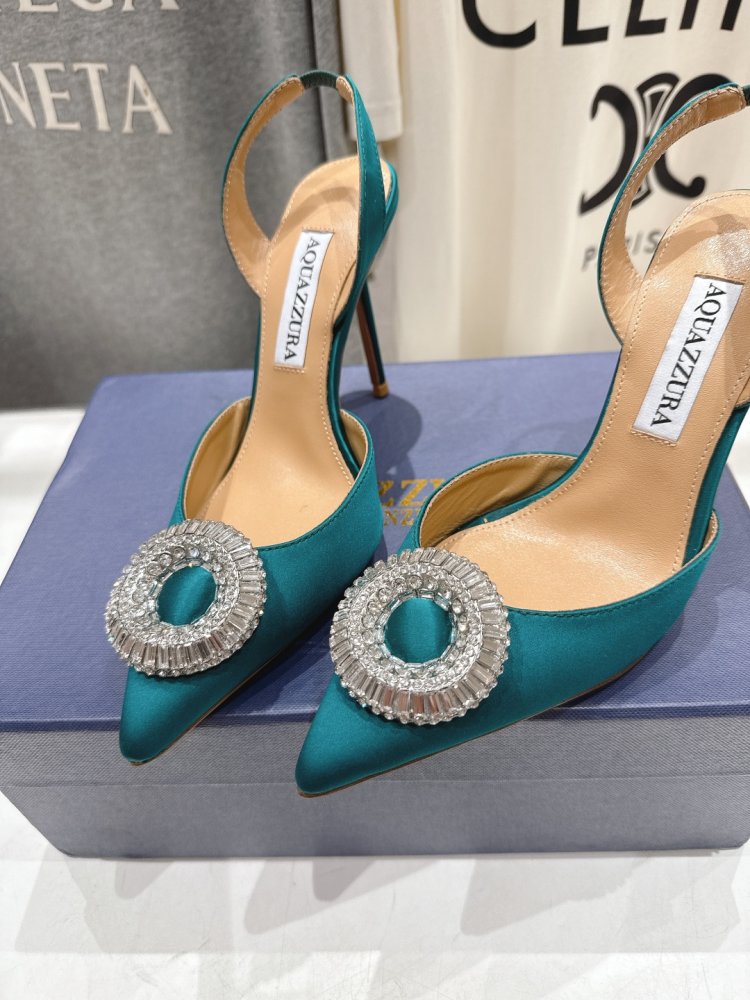 Босоніжки жіночі на шпильці з закритим носком і декором з кристалів фото 7