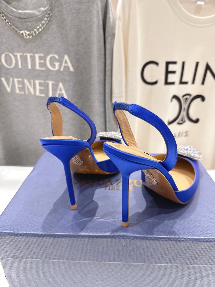 Босоніжки жіночі на шпильці з закритим носком і декором з кристалів фото 8