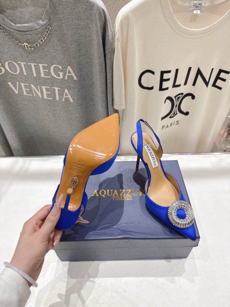 Босоніжки жіночі на шпильці з закритим носком і декором з кристалів фото 9