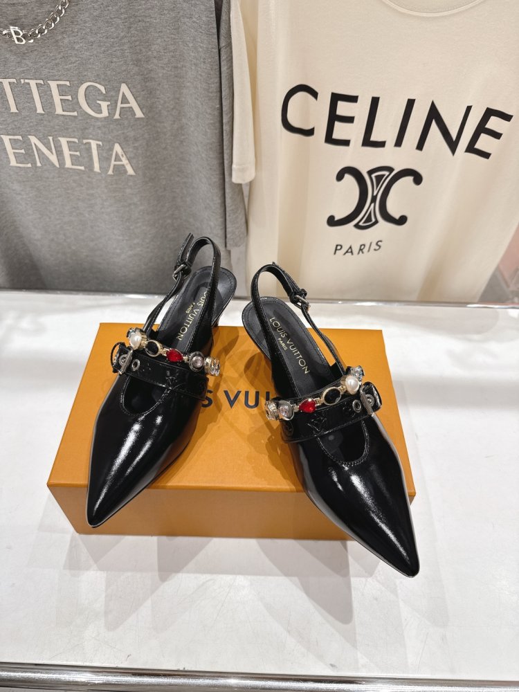 Босоножки женские с открытой пяткой с ремешком