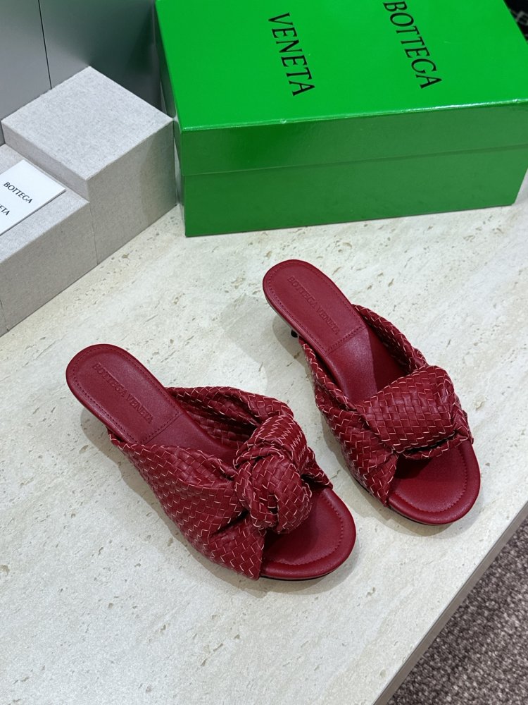 Босоножки