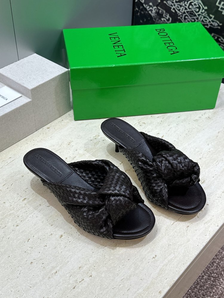 Босоножки