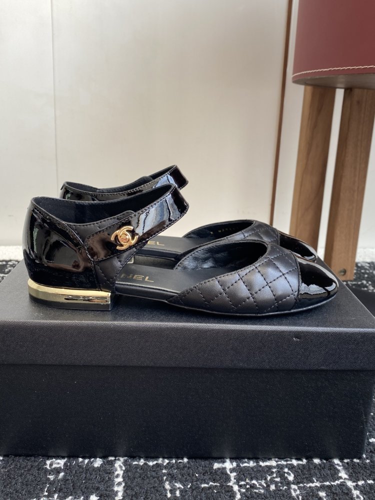 Босоніжки фото 2