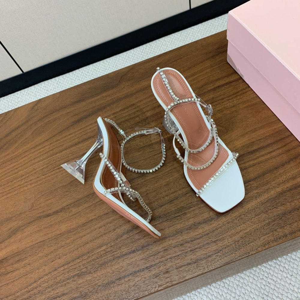 Босоножки фото 2