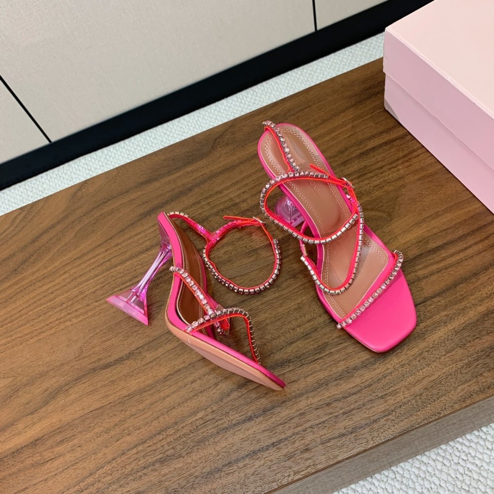 Босоножки фото 2