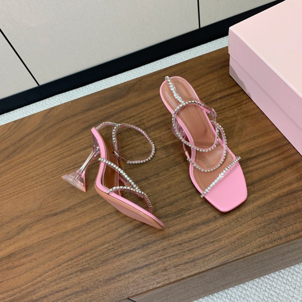 Босоножки фото 2