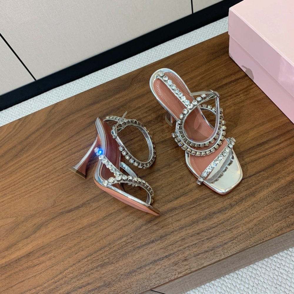 Босоножки фото 2