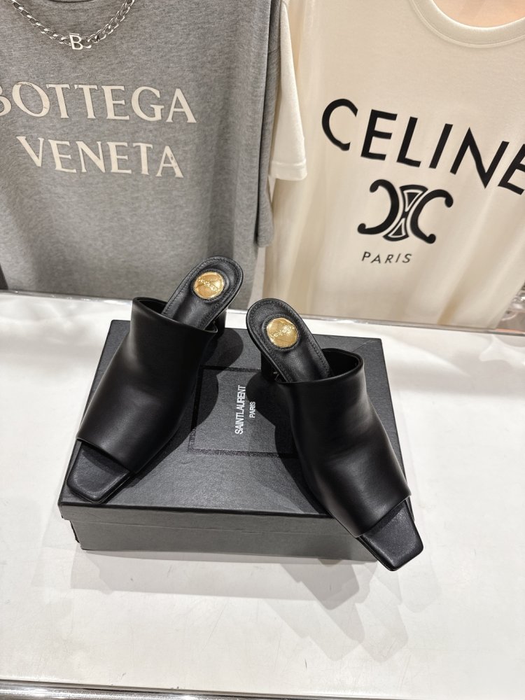 Босоніжки фото 2