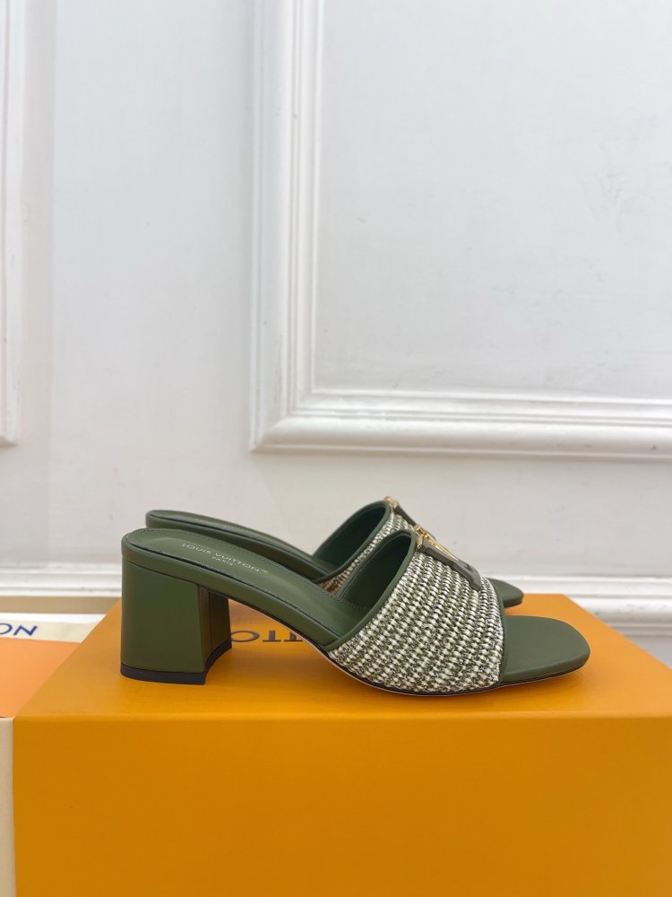 Босоніжки фото 2