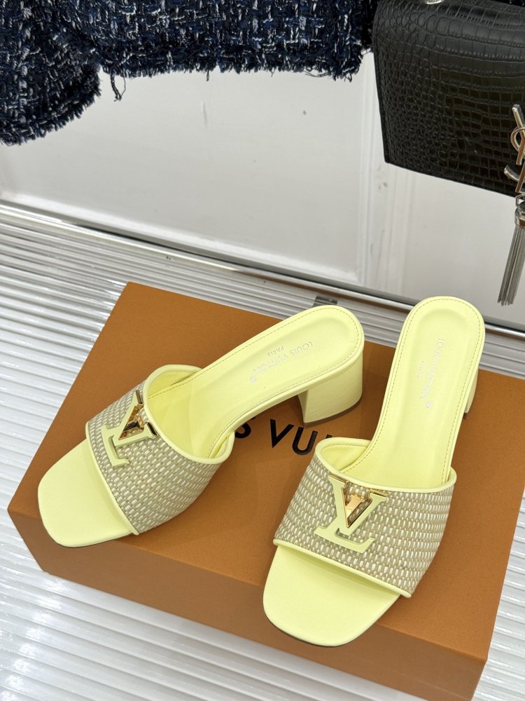 Босоніжки фото 2