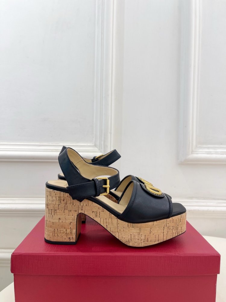 Босоніжки фото 2