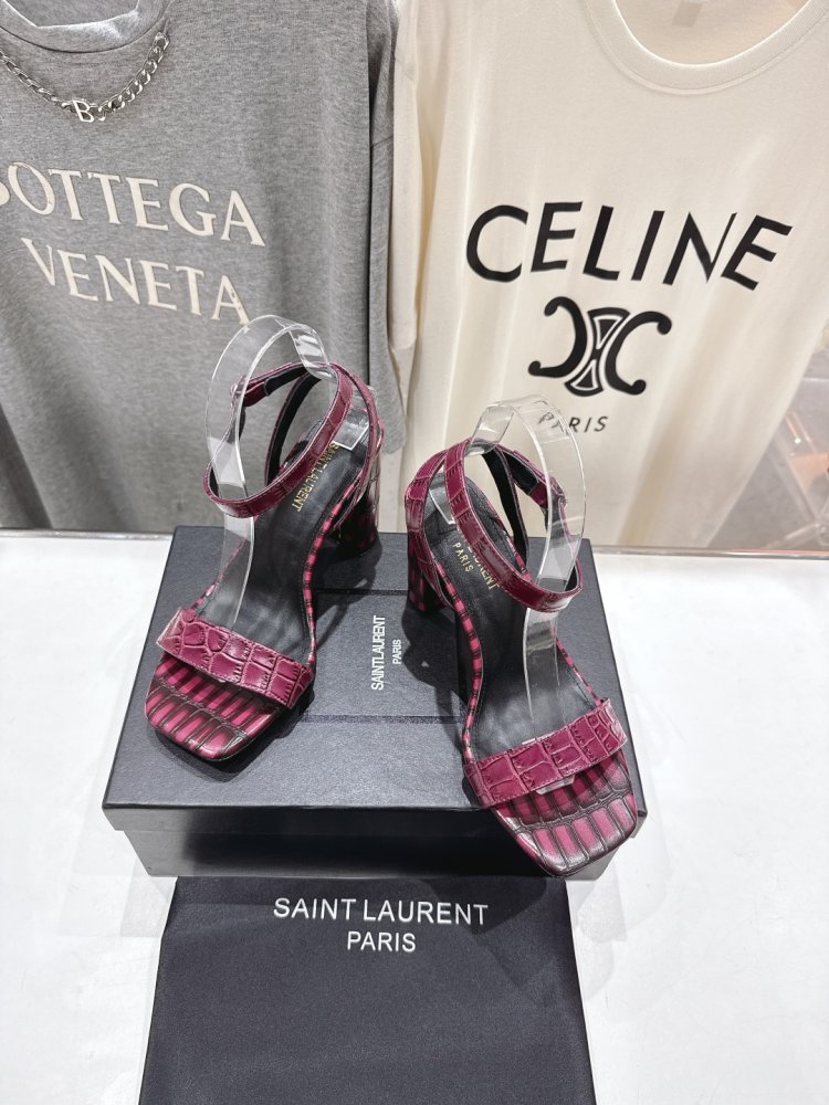 Босоніжки фото 2