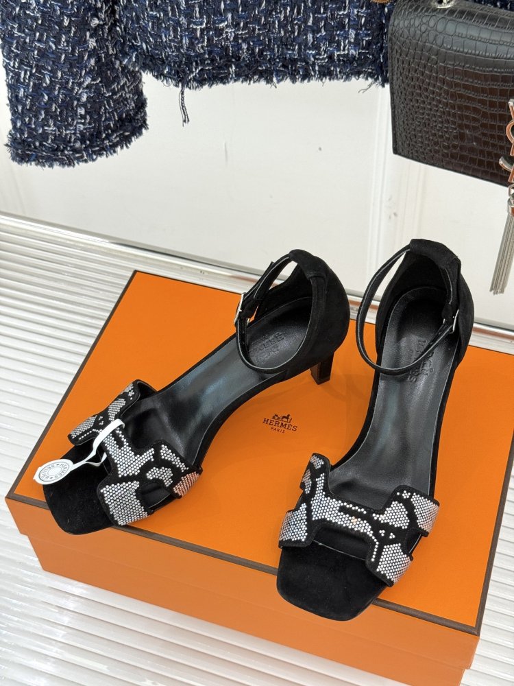 Босоніжки фото 2