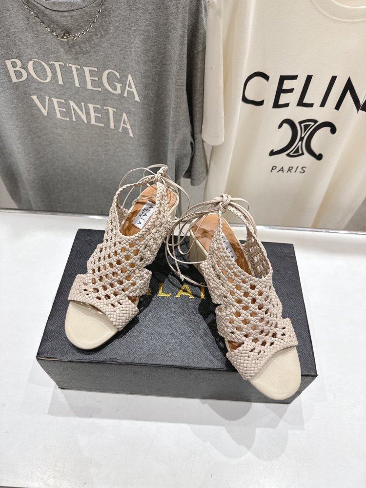 Босоніжки фото 2