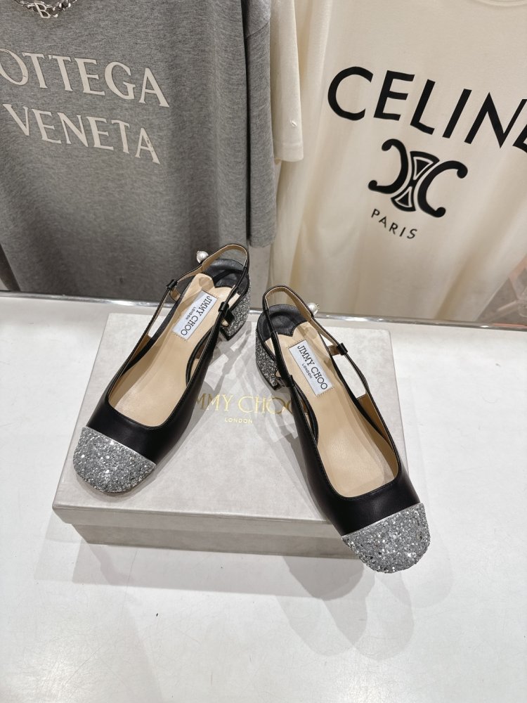 Босоножки фото 2