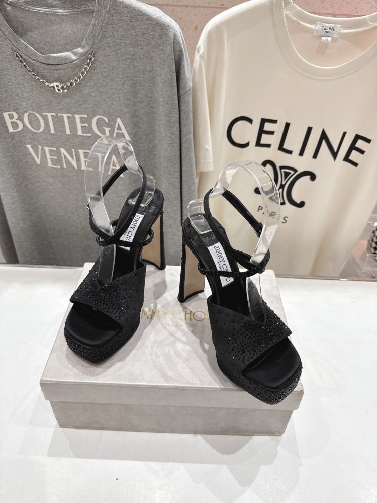 Босоножки фото 2