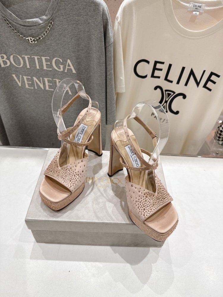 Босоножки фото 2