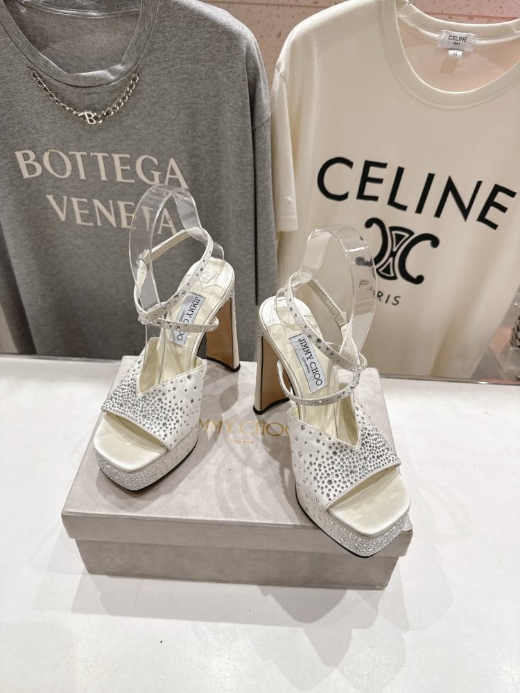 Босоножки фото 2