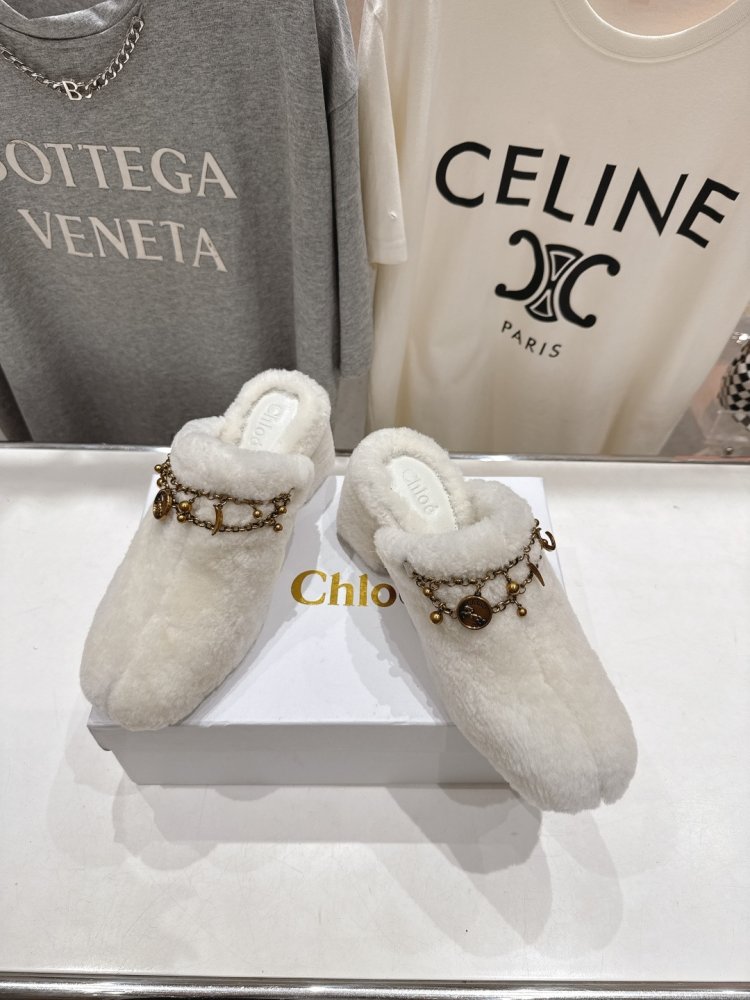 Босоножки фото 2